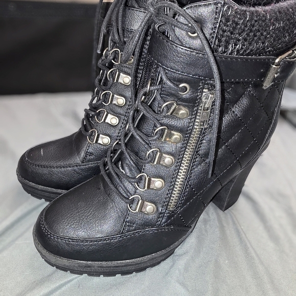 Black Quilted Women's High-Heel Ankle Boots - 6.5 - Picture 4 of 6